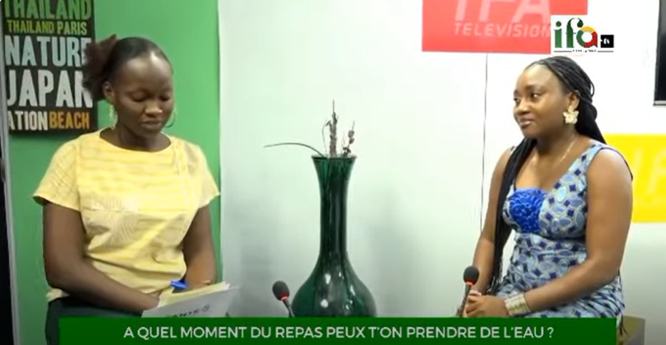 A quel moment du repas peux t&rsquo;on prendre de l&rsquo;eaux?