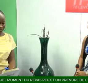 A quel moment du repas peux t&rsquo;on prendre de l&rsquo;eaux?